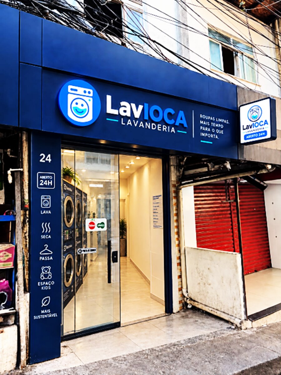 LavIOCA Clássica — fachada de loja de rua